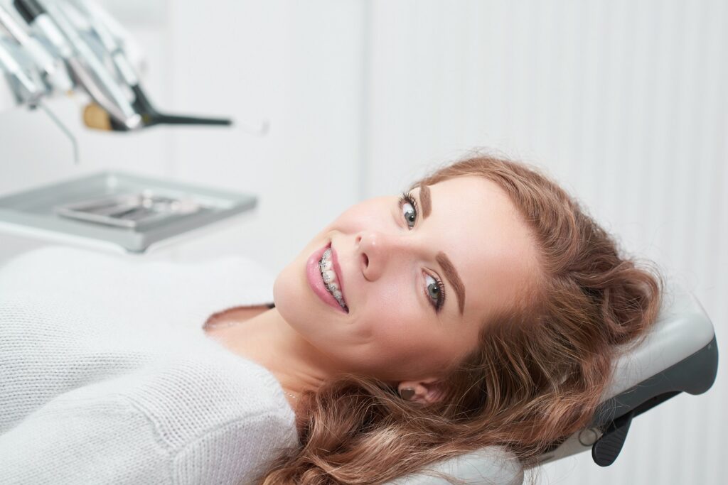 Diastema – jak pozbyć się przerwy między zębami?